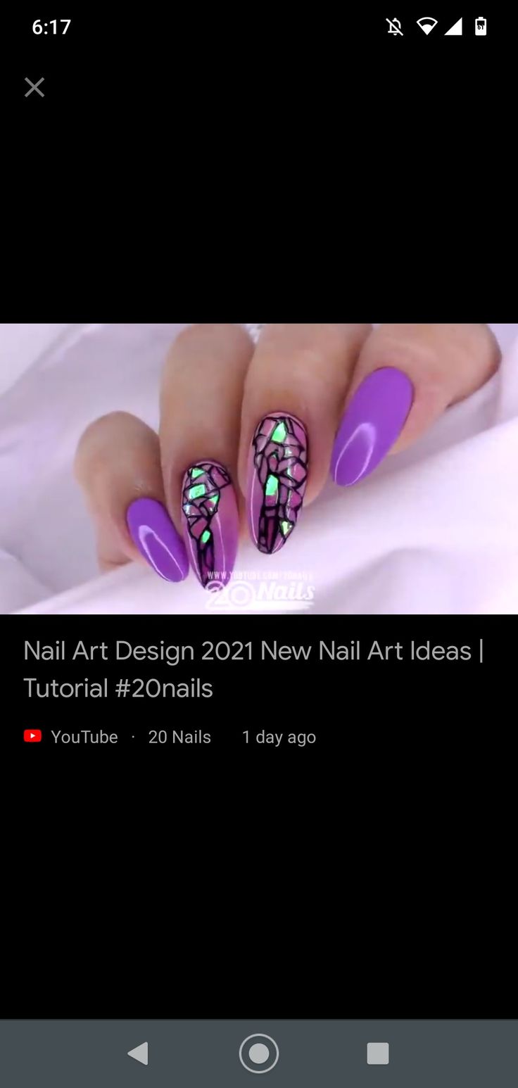 Megan Fox Amp 39 S Floating Gem Manicure Is Very Y2k